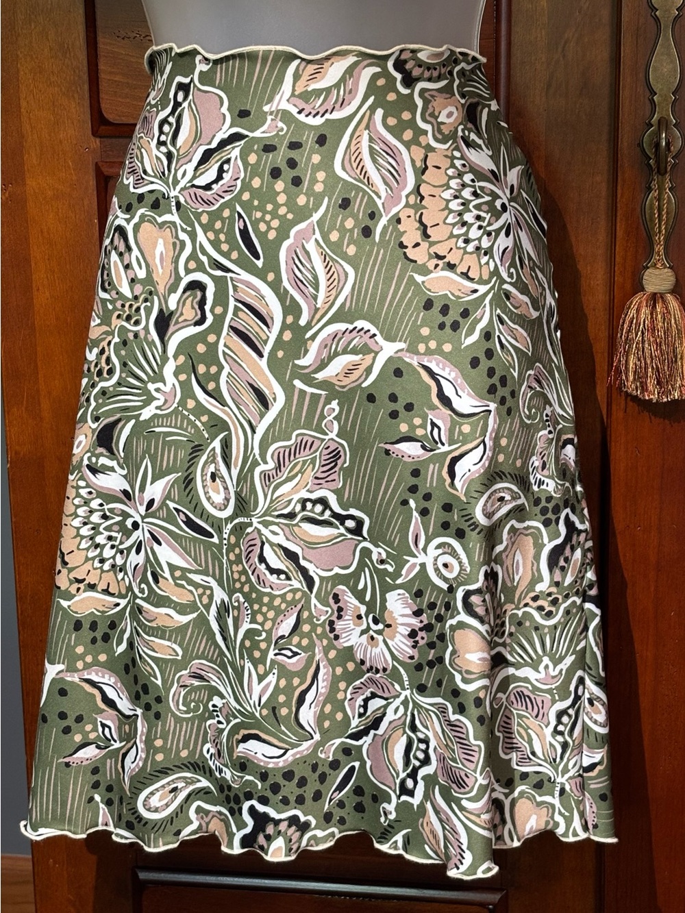 Haystacks, pull-on,reversible Floral Midi Skirt in Olive Green with Pink Accents